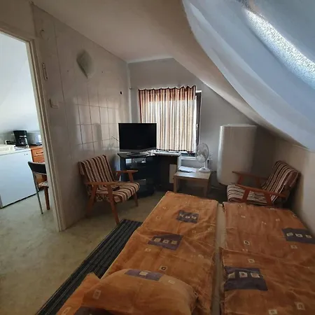 In Fonyd Mit Grill Und Garten Appartement *